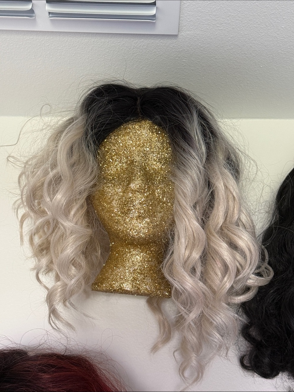 🖤 3 for $15 🖤 dirty white with black roots wig